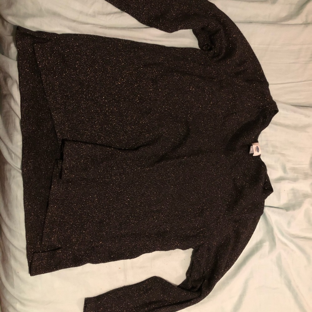 Xxl black sweater with copper sparkles sewn in